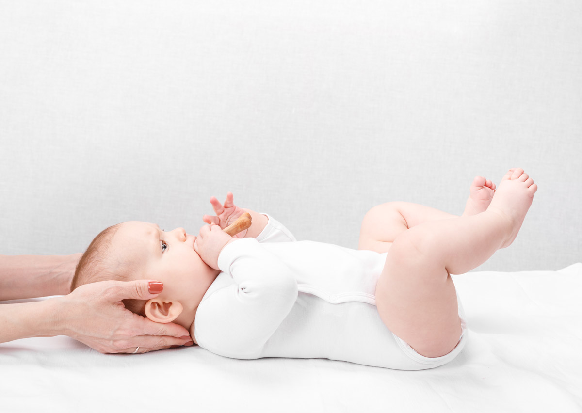 How Chiropractors Help Children with Colic-Like Symptoms
